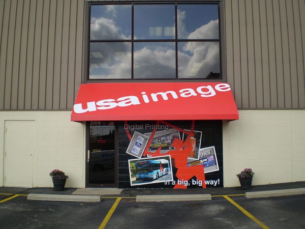 Business Awnings USA Image